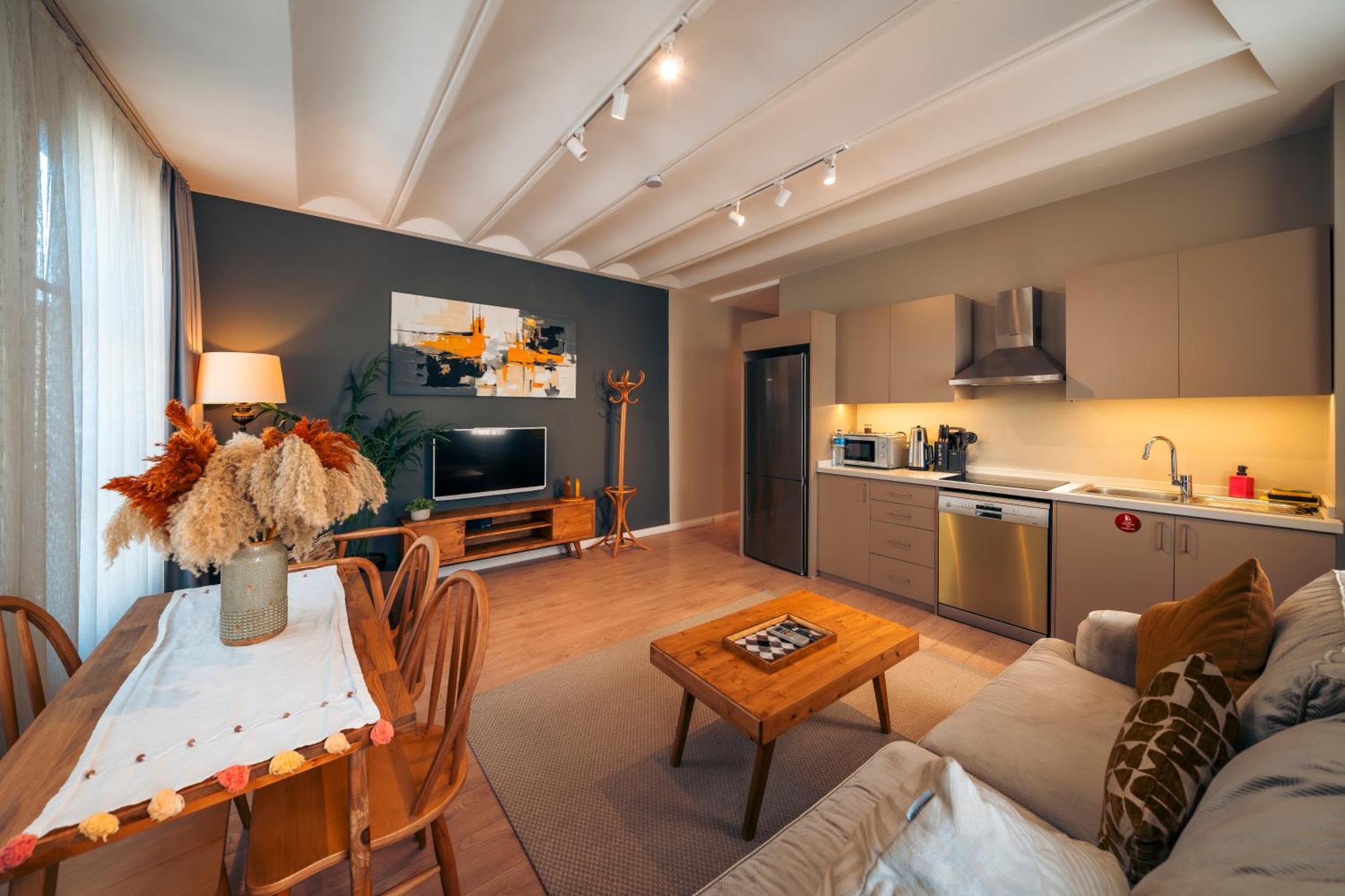 Kuledibi Suites, Historical 2-bedroom No-5 * Istanbul