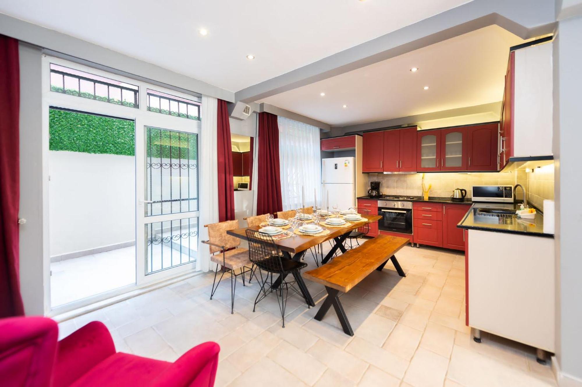 Bright Duplex Aparthotel *