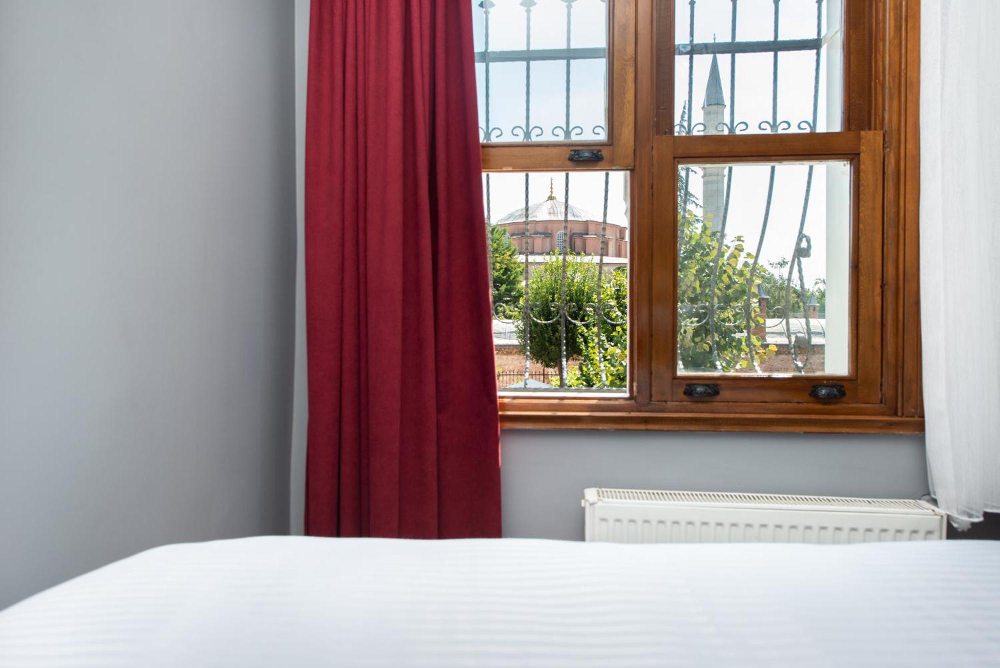 Bright Duplex Aparthotel *