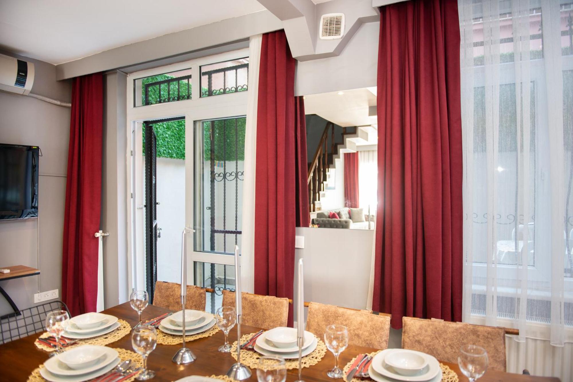 Bright Duplex Aparthotel *