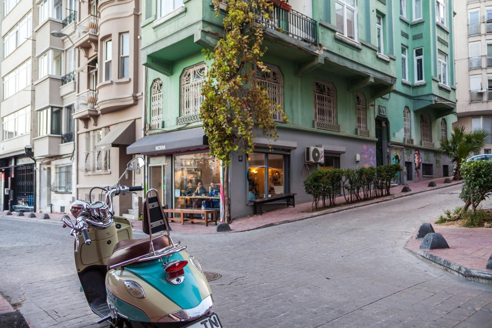 Apartment Cozy 1-bdr In Cihangir Neighborhood