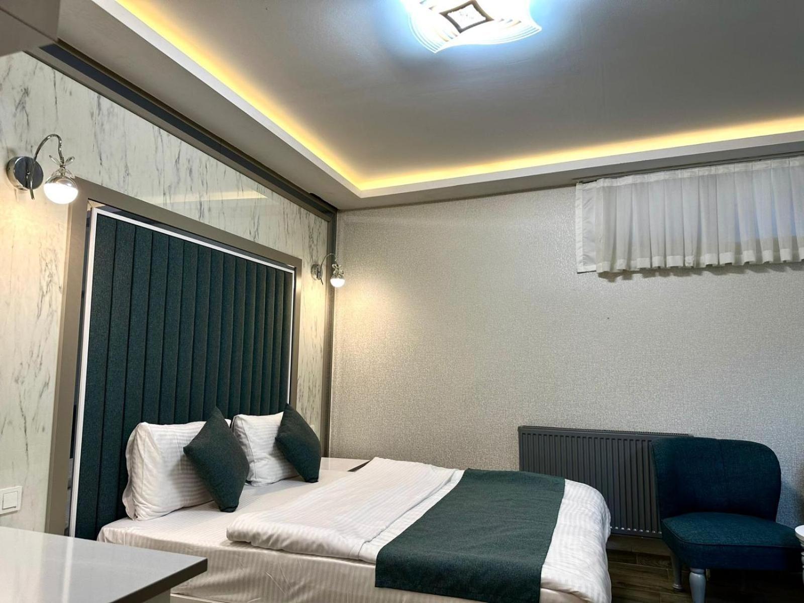 Gazelle Hotel