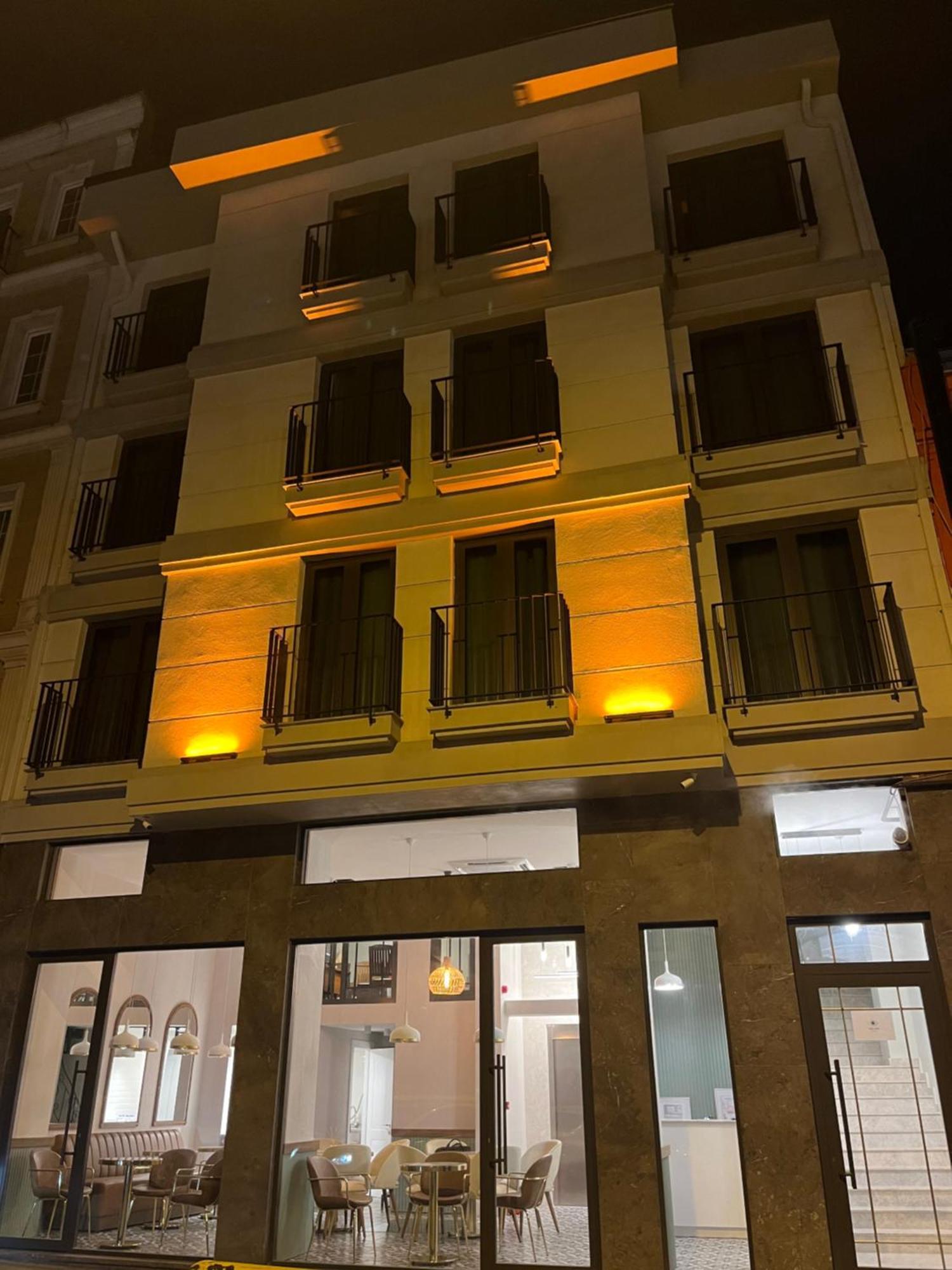 Otel Iris *