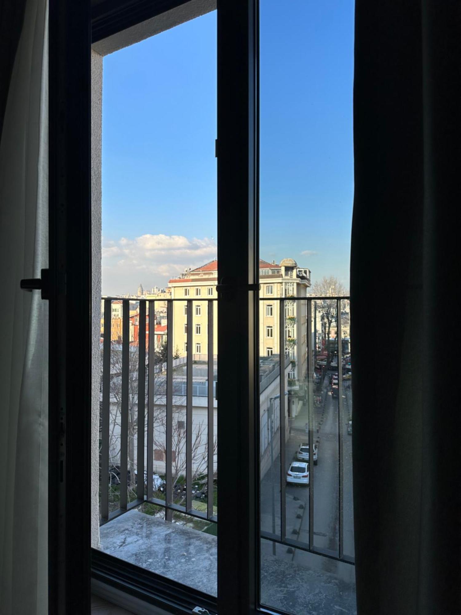 Otel Iris *
