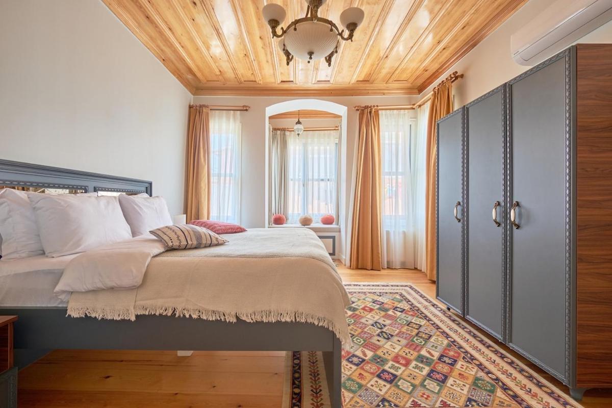 Villa Nostalgic & Comfortable Historical Home!