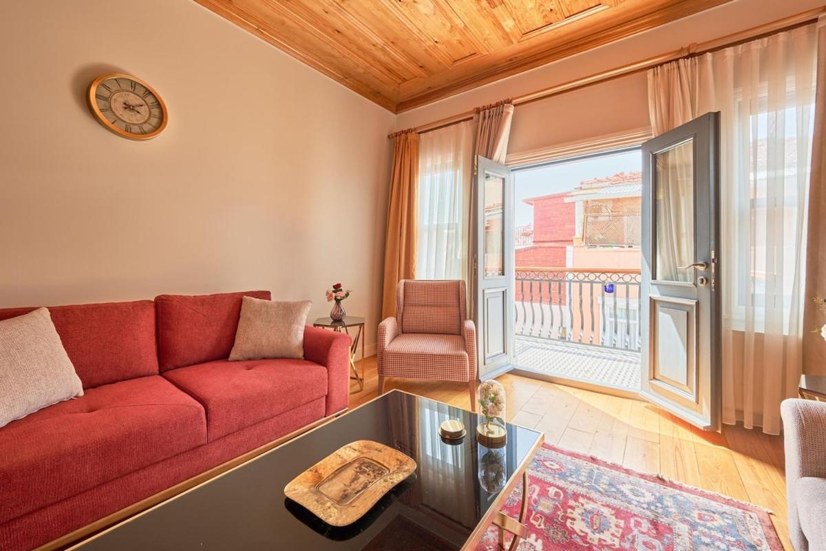 Nostalgic & Comfortable Historical Home! *