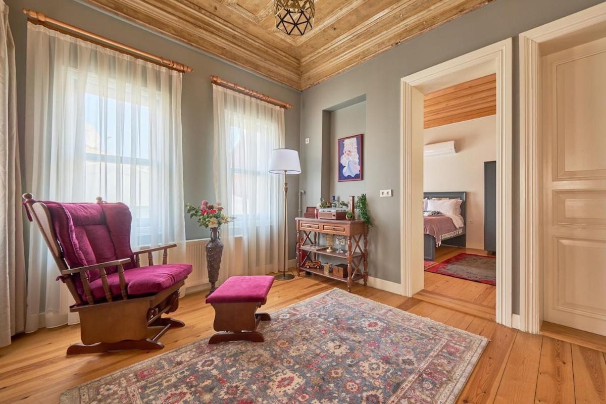 Villa Nostalgic & Comfortable Historical Home!
