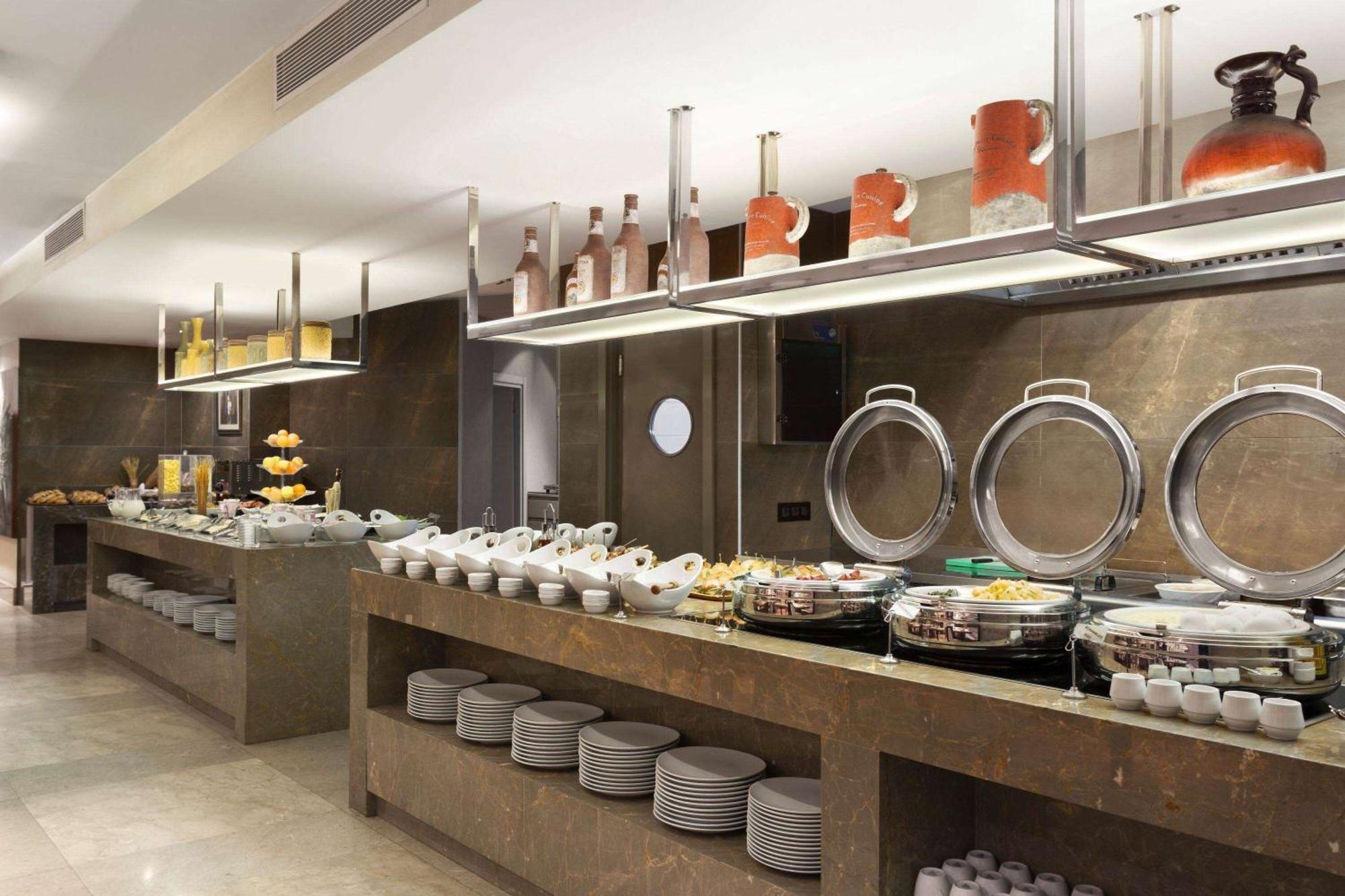 Ramada By Wyndham Grand Bazaar Hotel