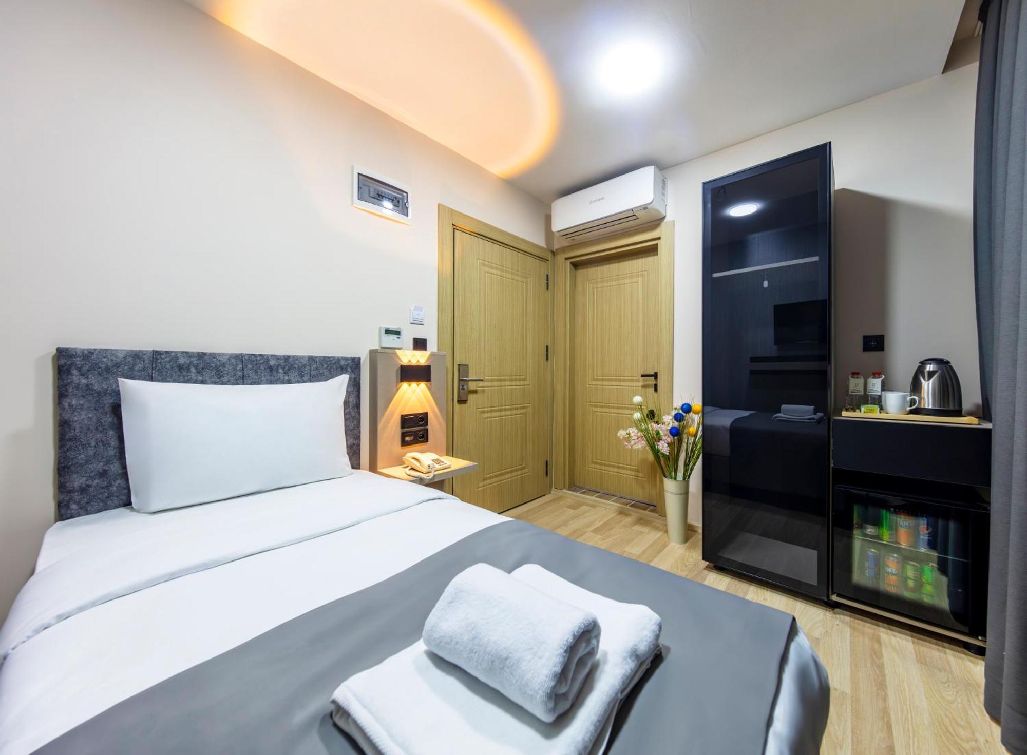 Hotel The Business Class