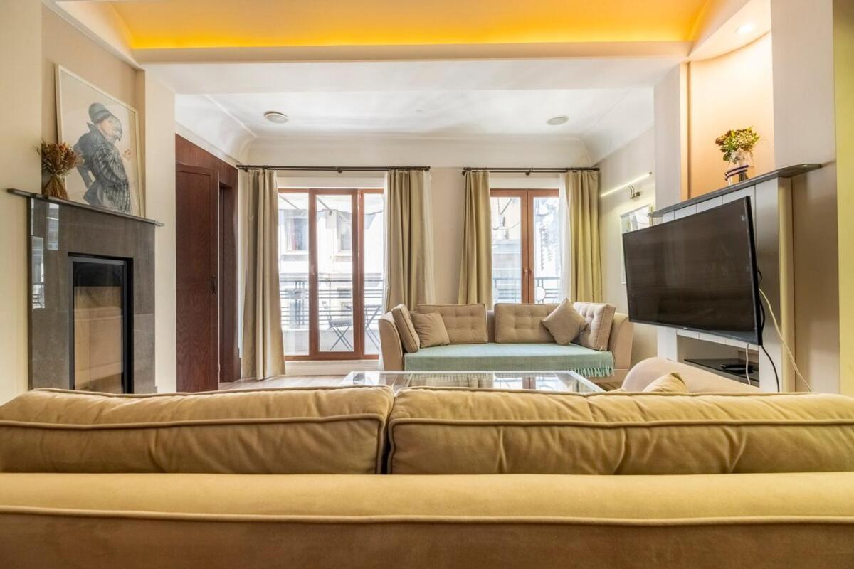 Spacious Apartment, 1-min To Taksim Square Apartment Istanbul