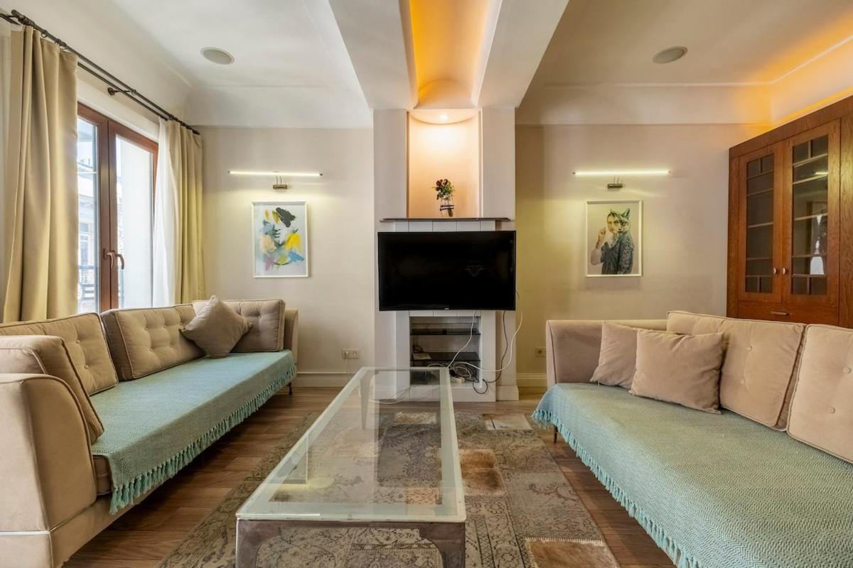 Spacious Apartment, 1-min To Taksim Square Apartment *