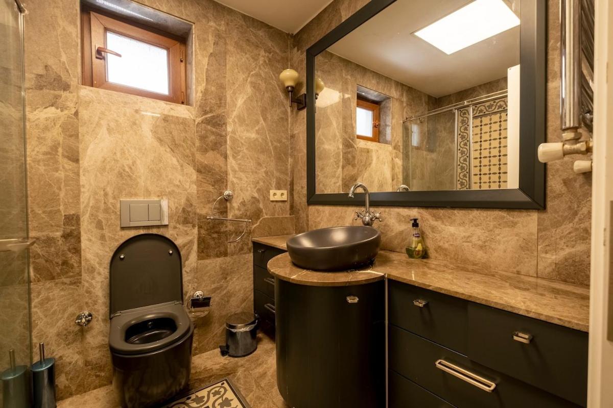 Spacious Apartment, 1-min To Taksim Square Apartment