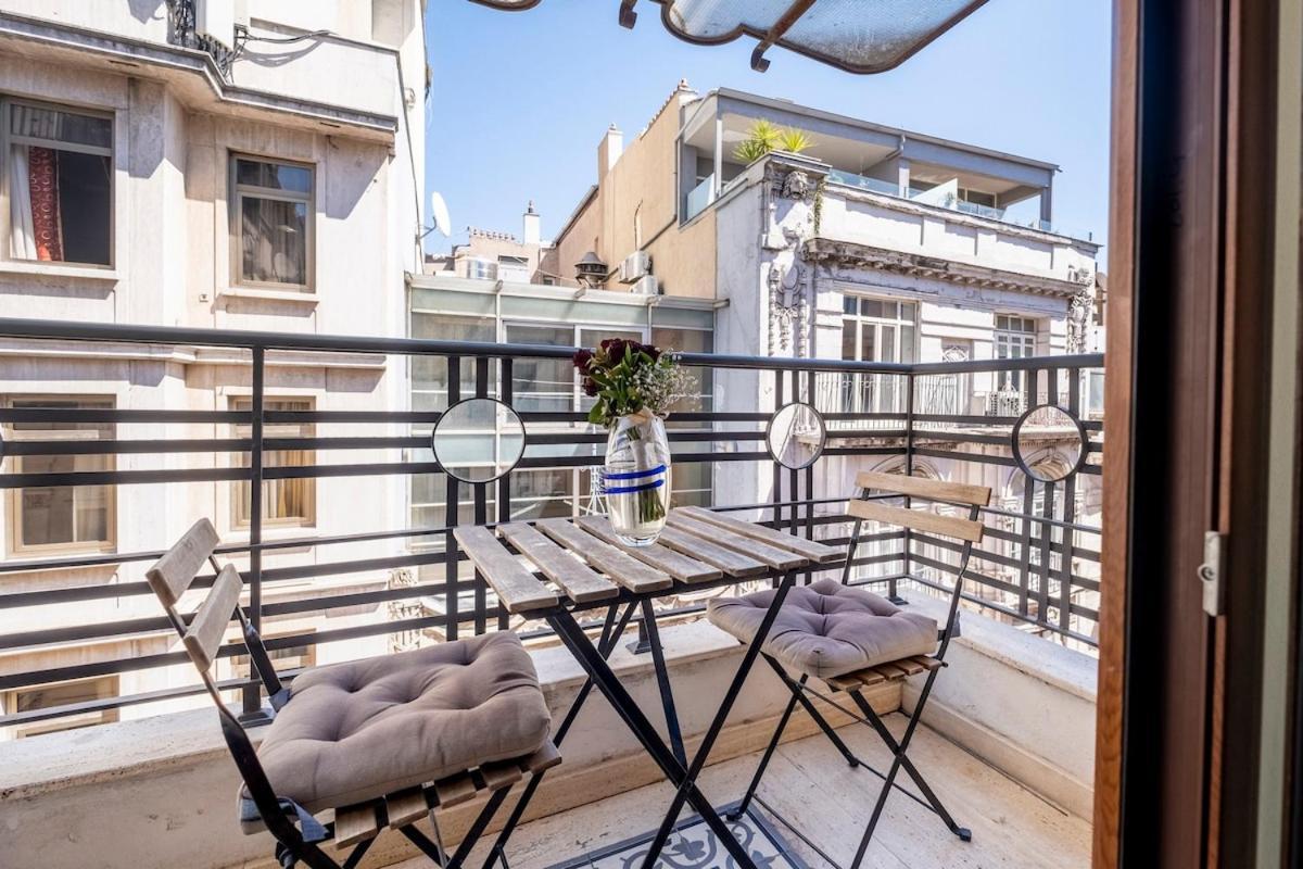 Apartment Spacious Apartment, 1-min To Taksim Square