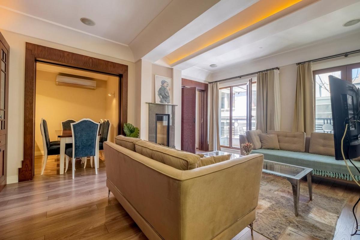 Spacious Apartment, 1-min To Taksim Square