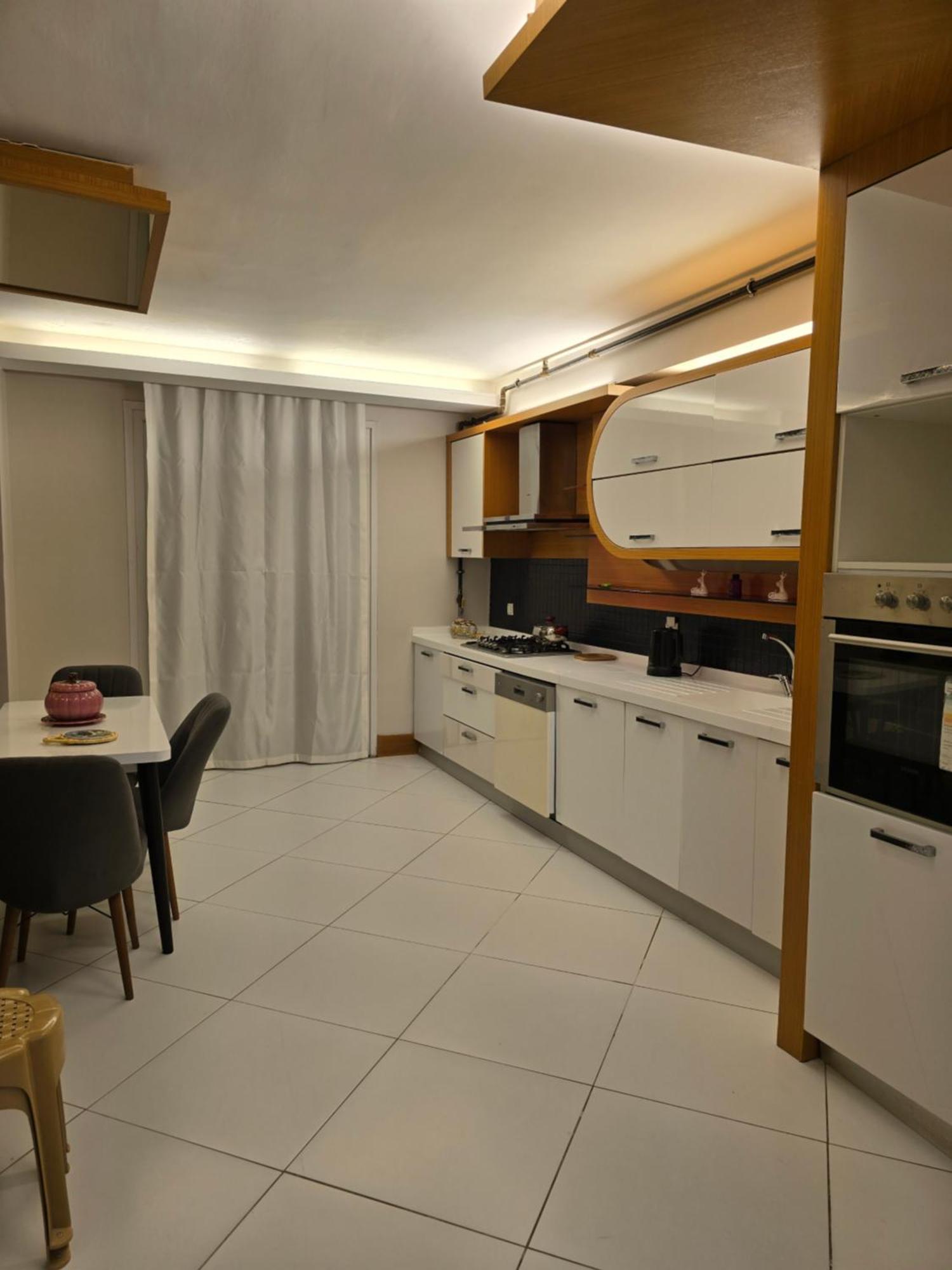 Apartment Aile Icin Uygun Bueyuek Merkezi Istanbul