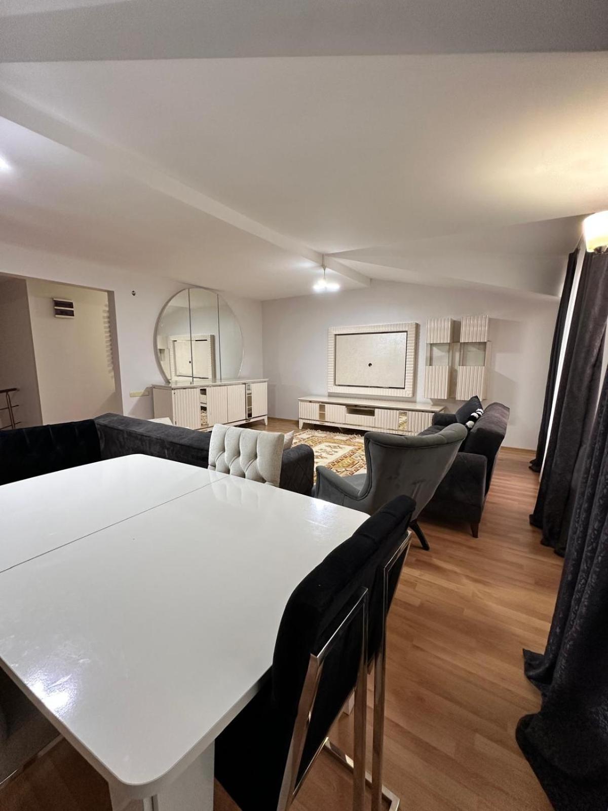 Apartment Aile Icin Uygun Bueyuek Merkezi