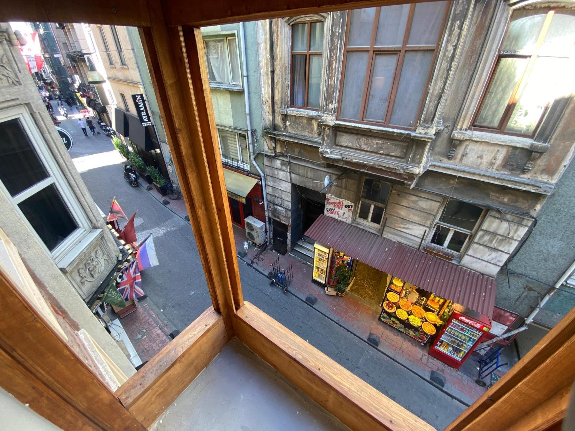 Siva Pera & * Istanbul