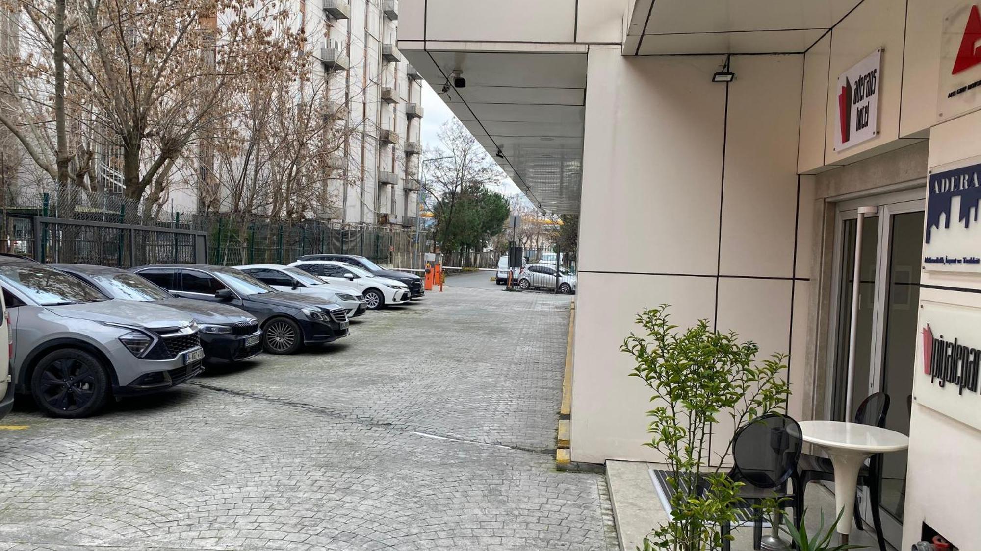 Aderans Hotel