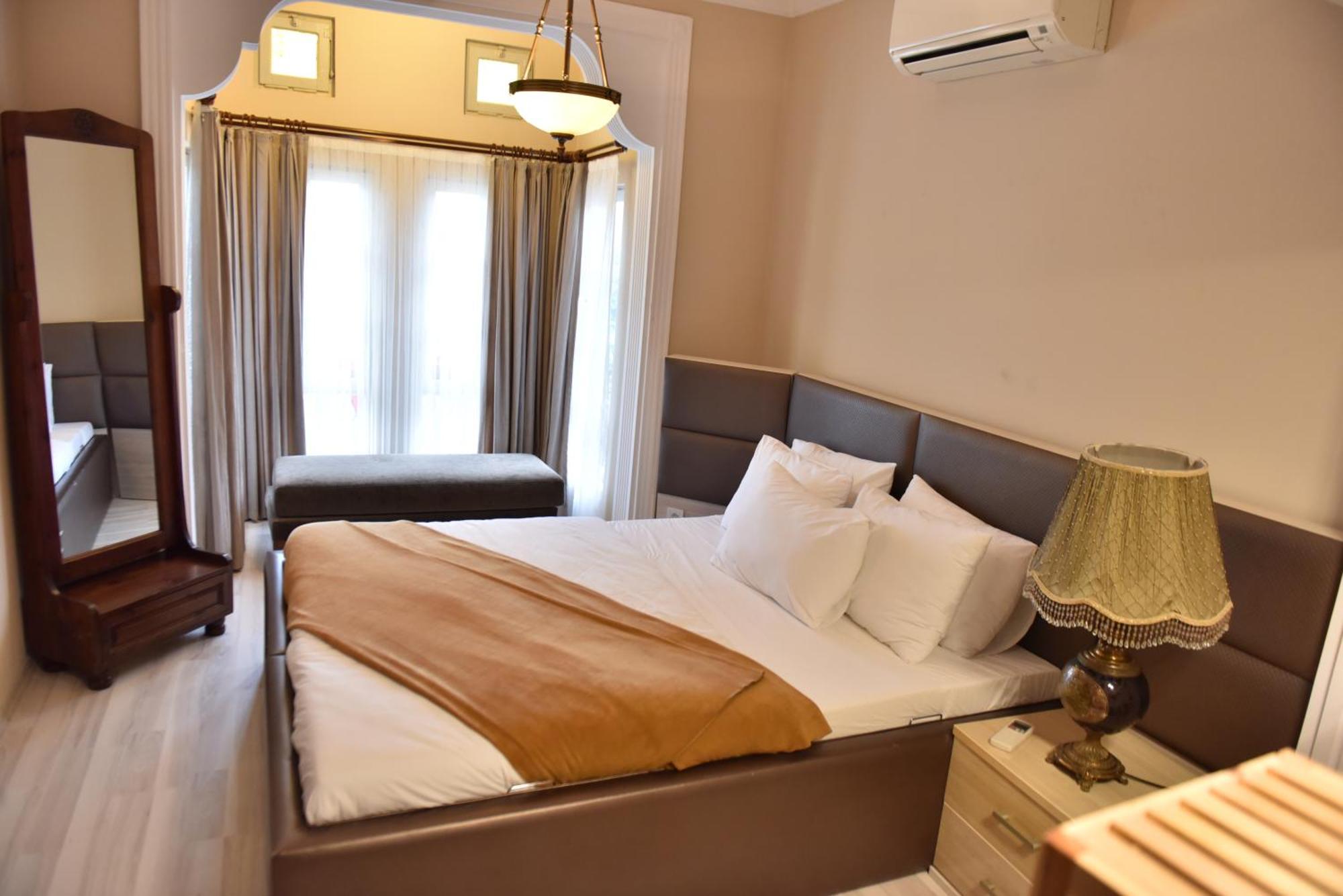 Hermes Country Club Hotel *
