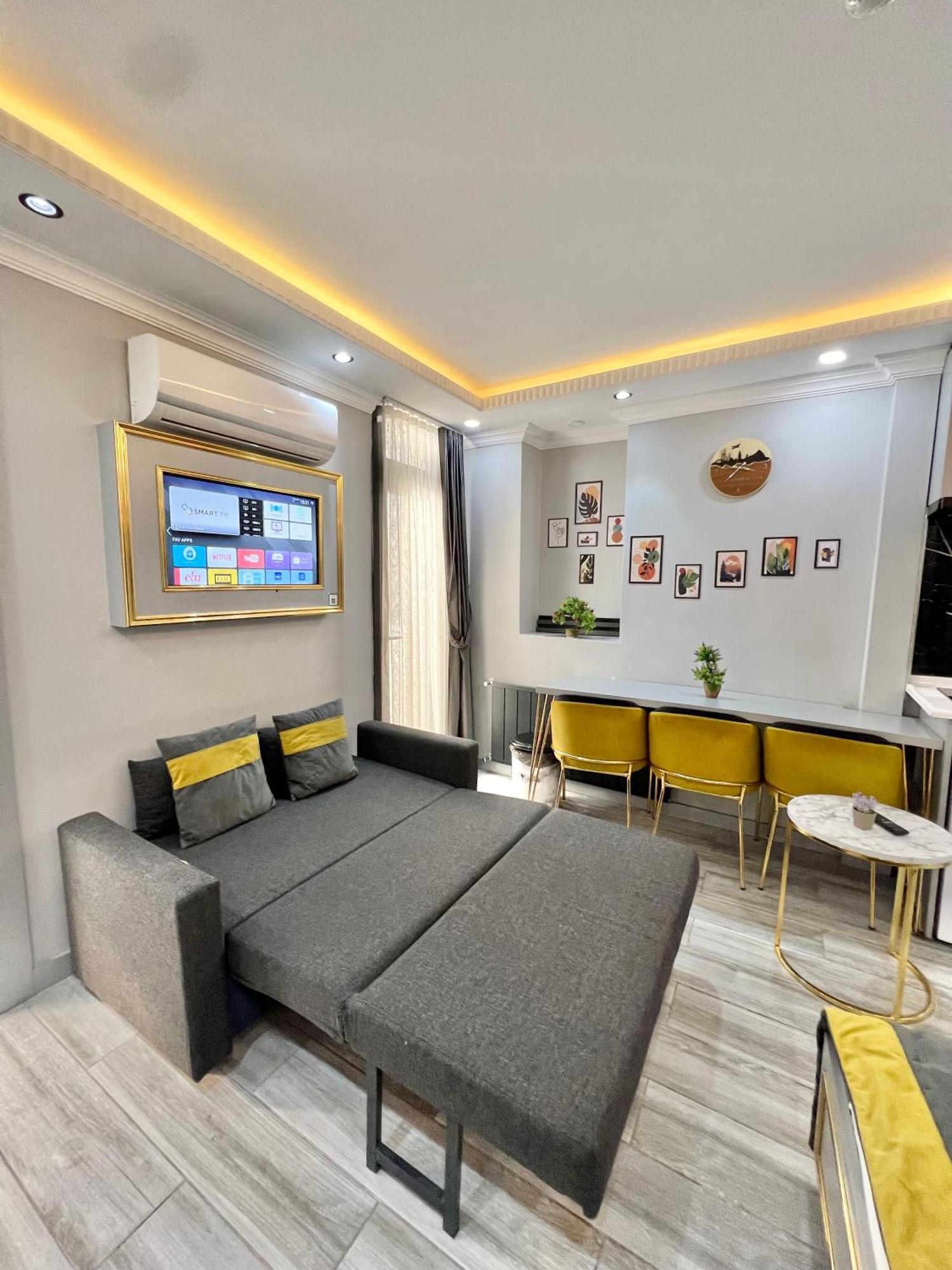 Taksim Larissa * Istanbul