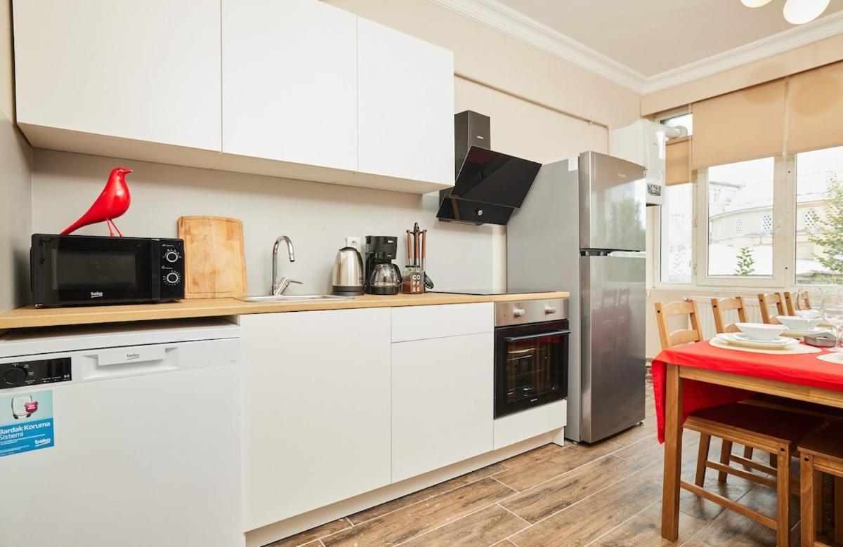 Stunning 3br 3bathroom 3ac Near Metro D2 Apartment Istanbul