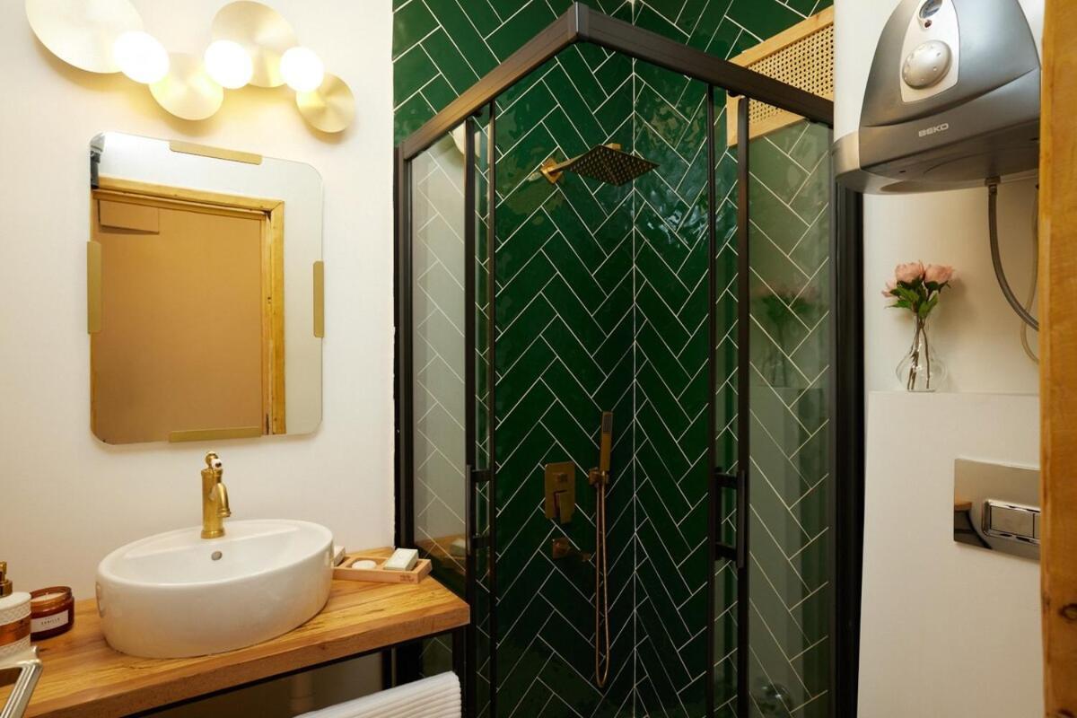 Spacious 2br W Ac Lift In Taksim - Kurabiye D2