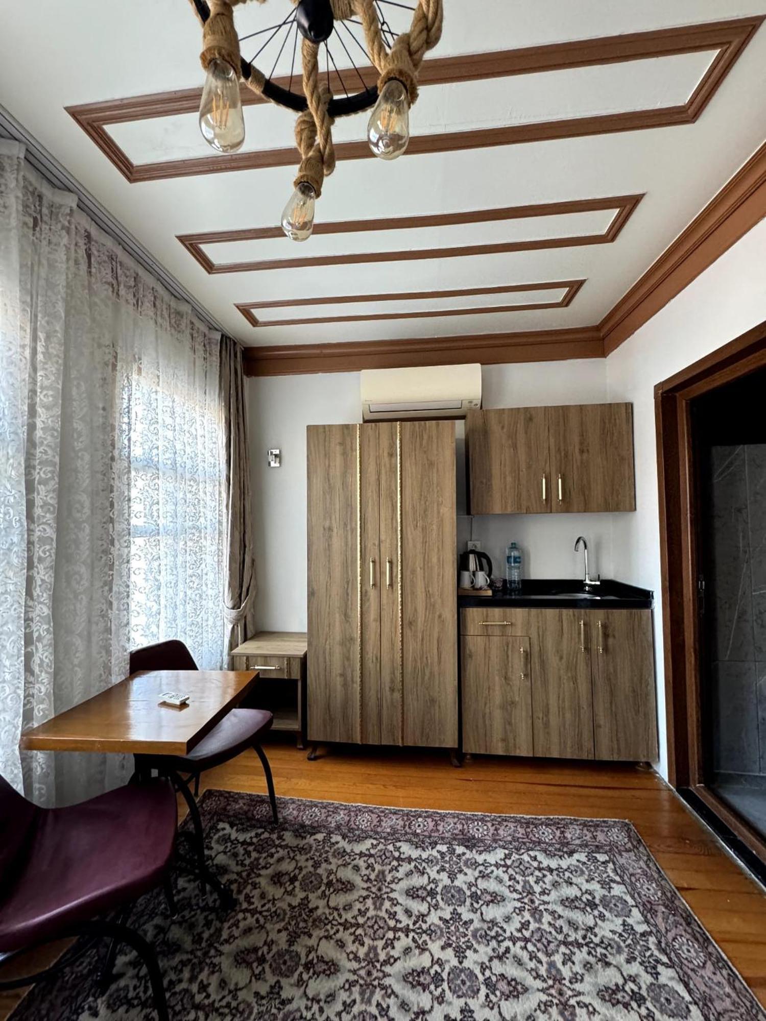 April Hotel