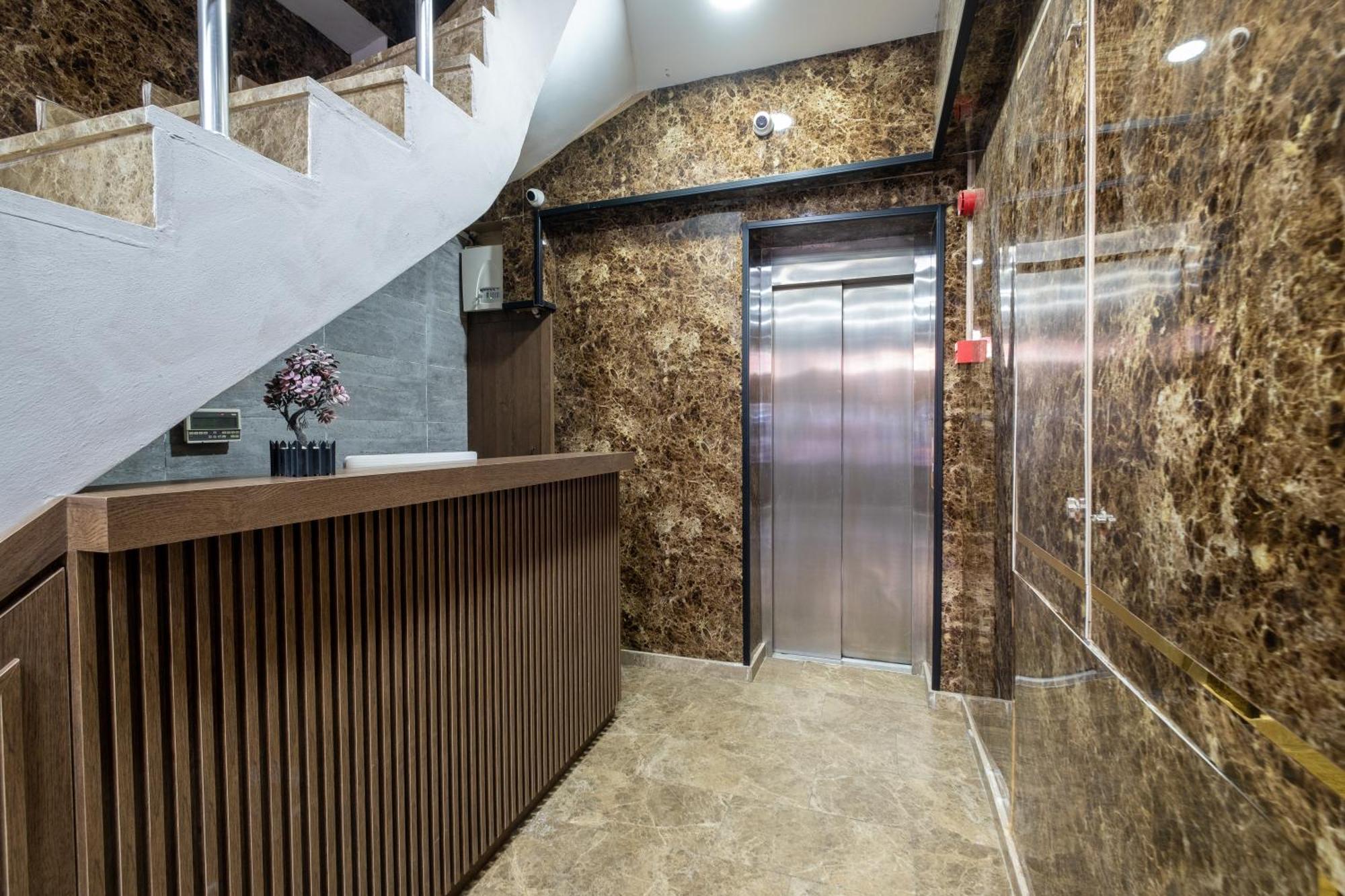 Hotel Lavin &