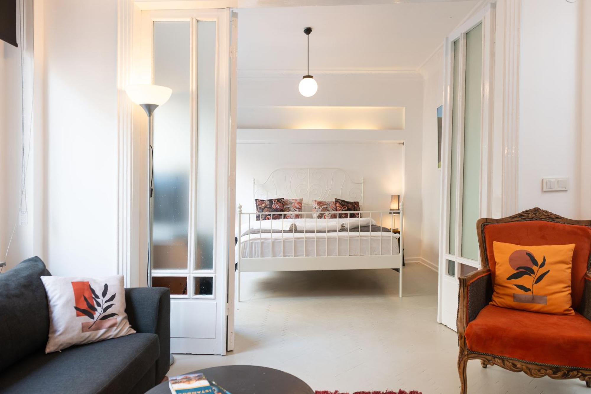 Mayer Tatarbey * İstanbul