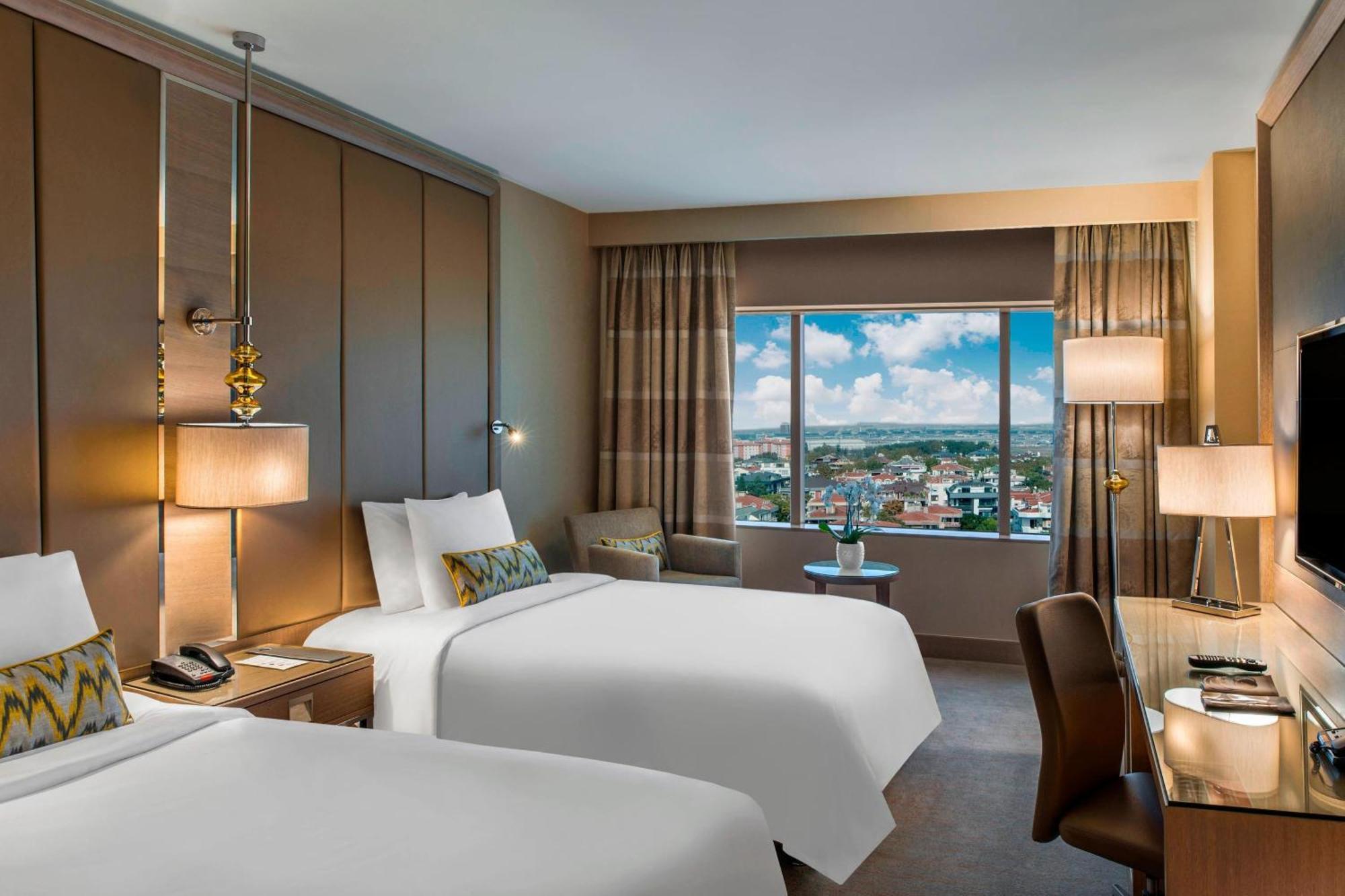 Hotel Renaissance Polat 5*