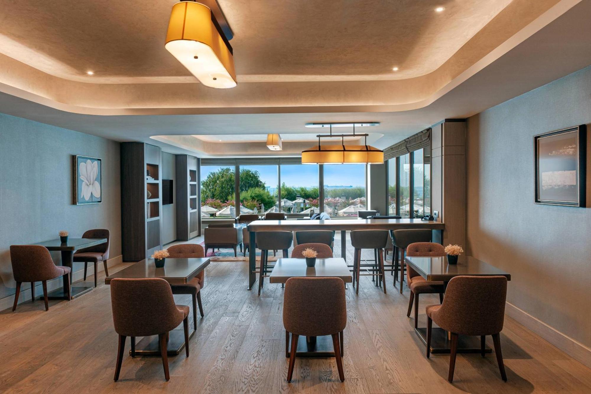 Renaissance Polat Hotel