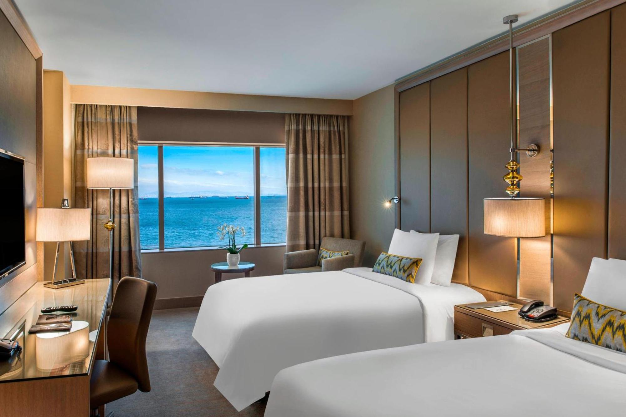 Hotel Renaissance Polat