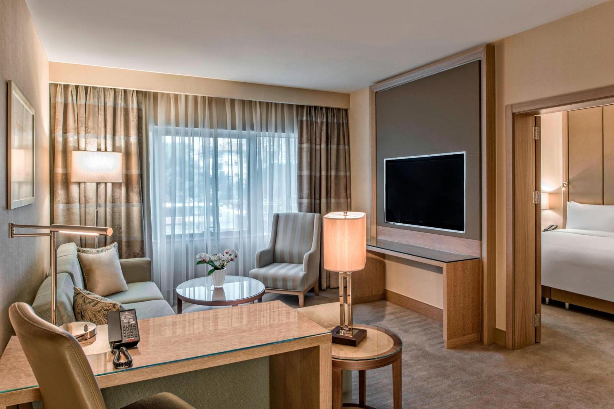 Renaissance Polat Hotel 5*