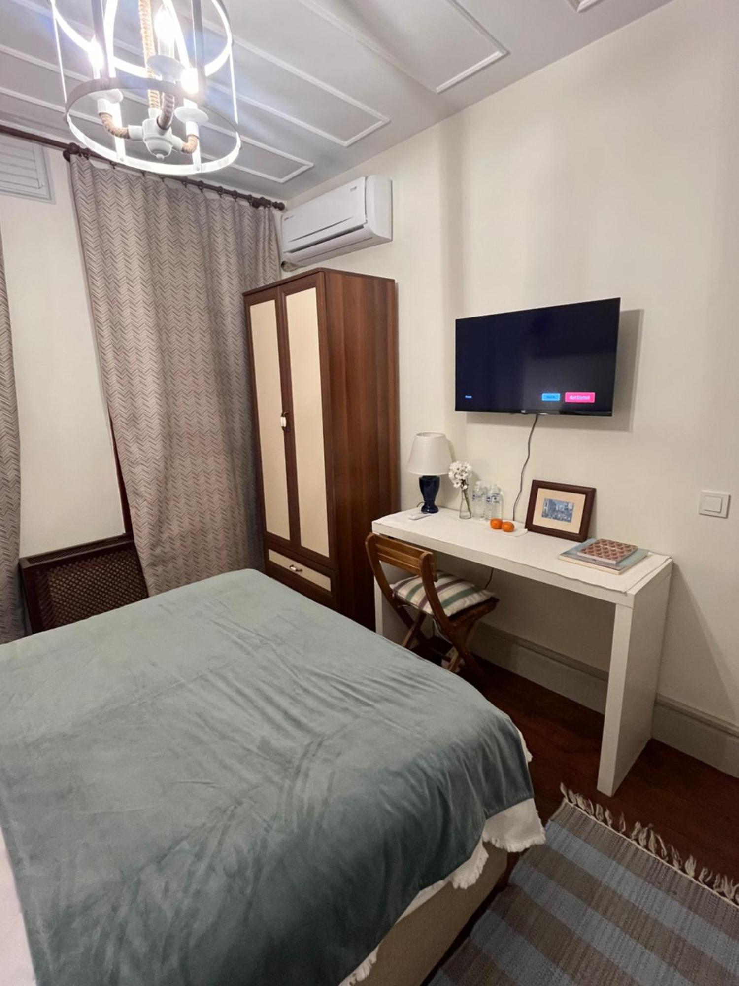 Levant De Luxe Inn *