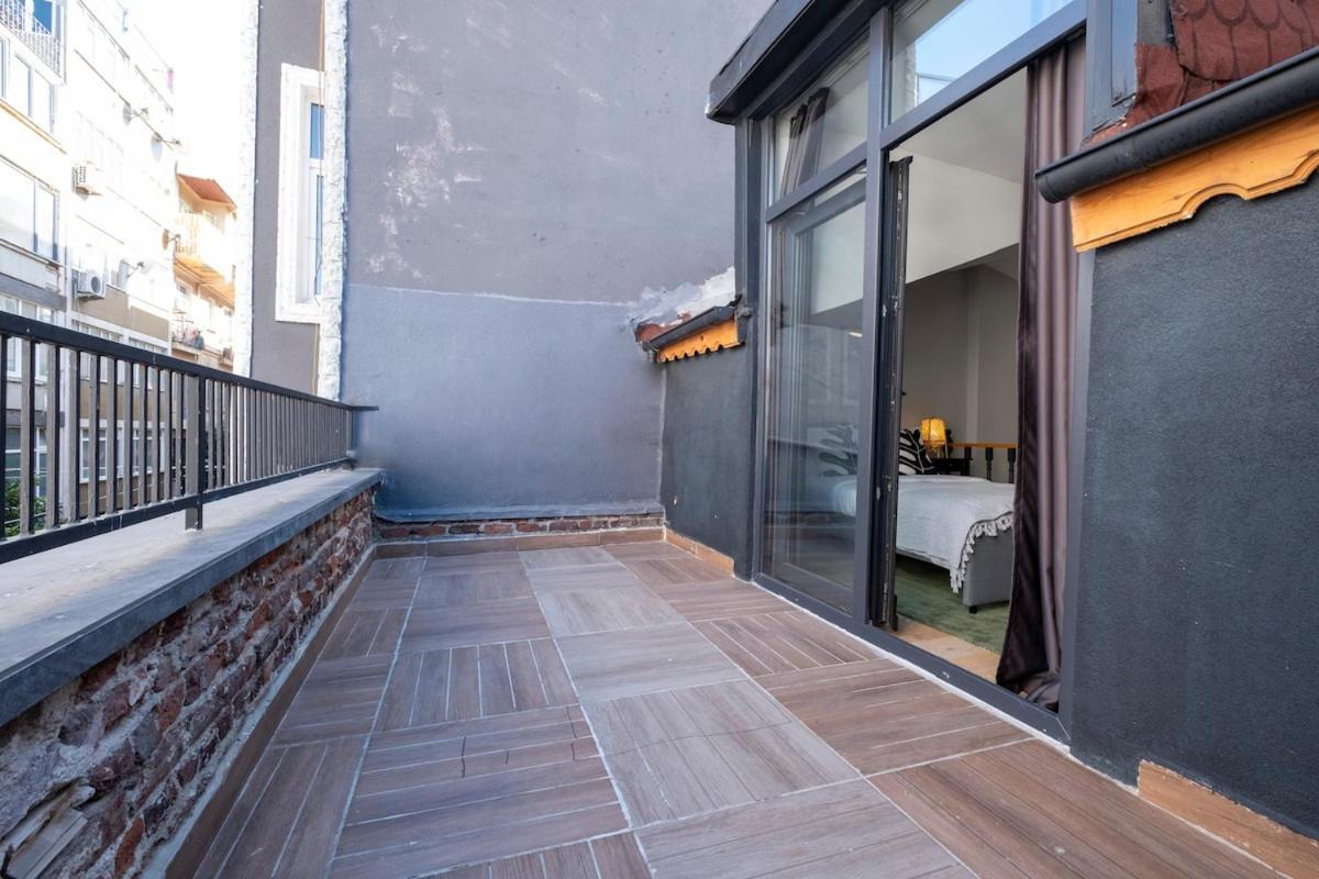 Villa Private Fourlex House With Location Istanbul