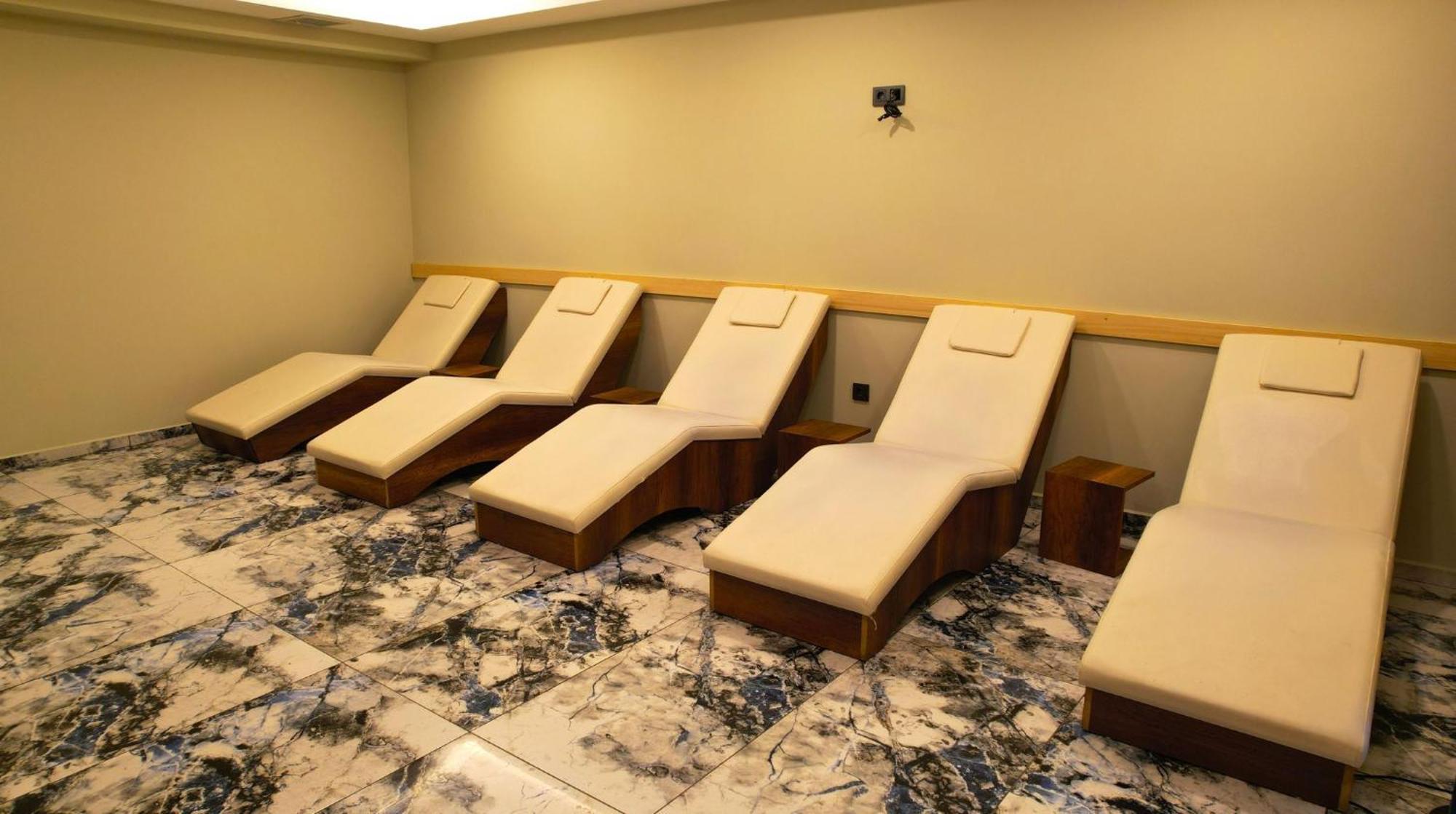 Atacity Hotel 3*