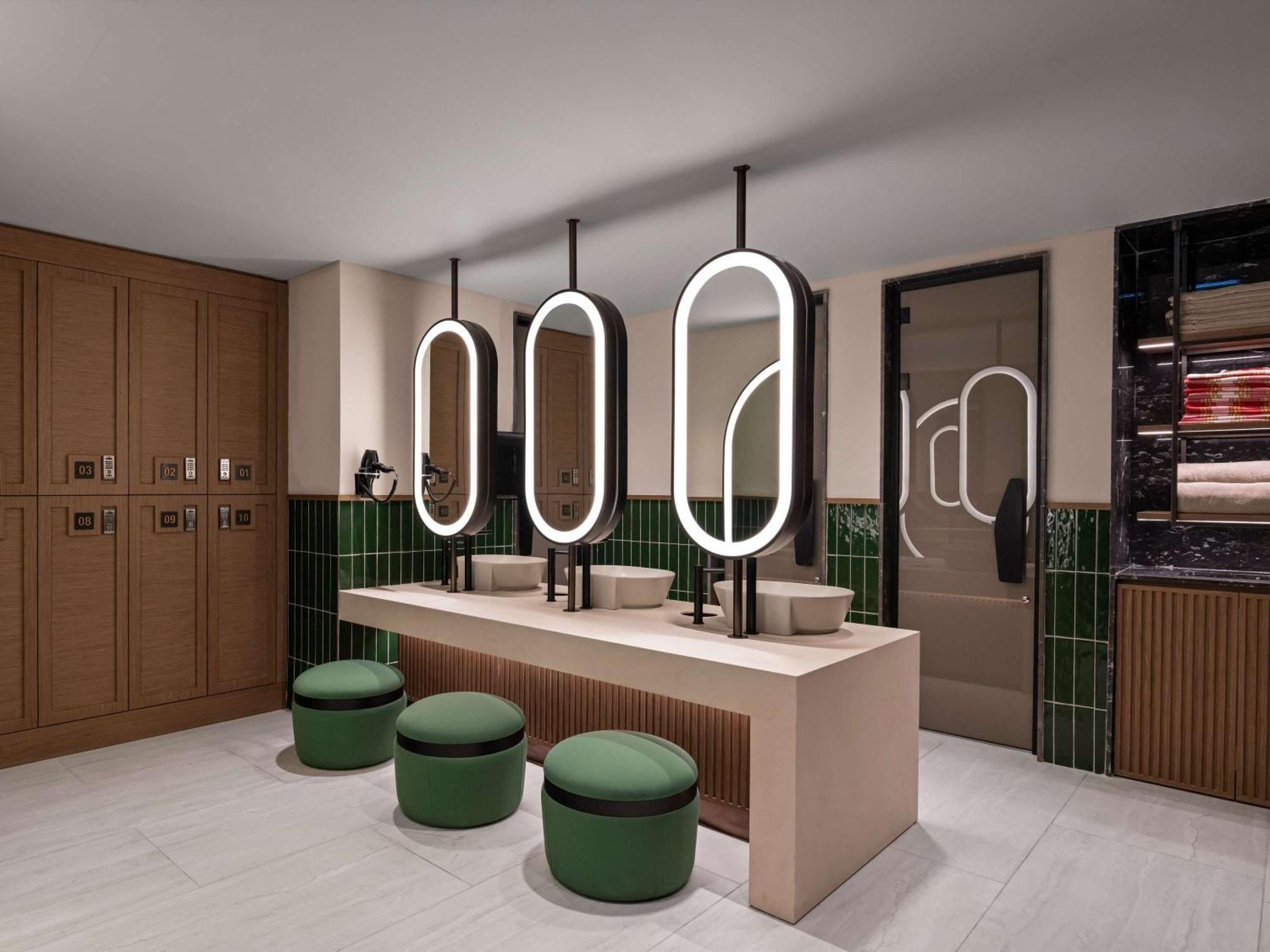 Hotel Moevenpick Living Saklivadi