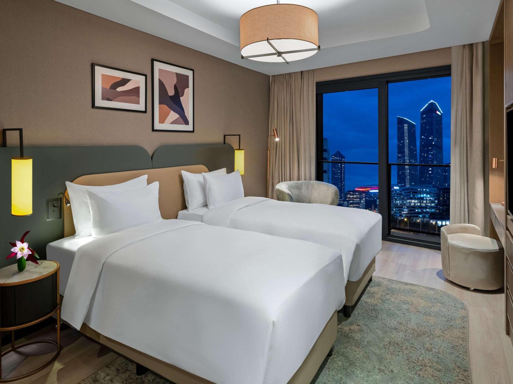 Hotel Moevenpick Living Saklivadi *