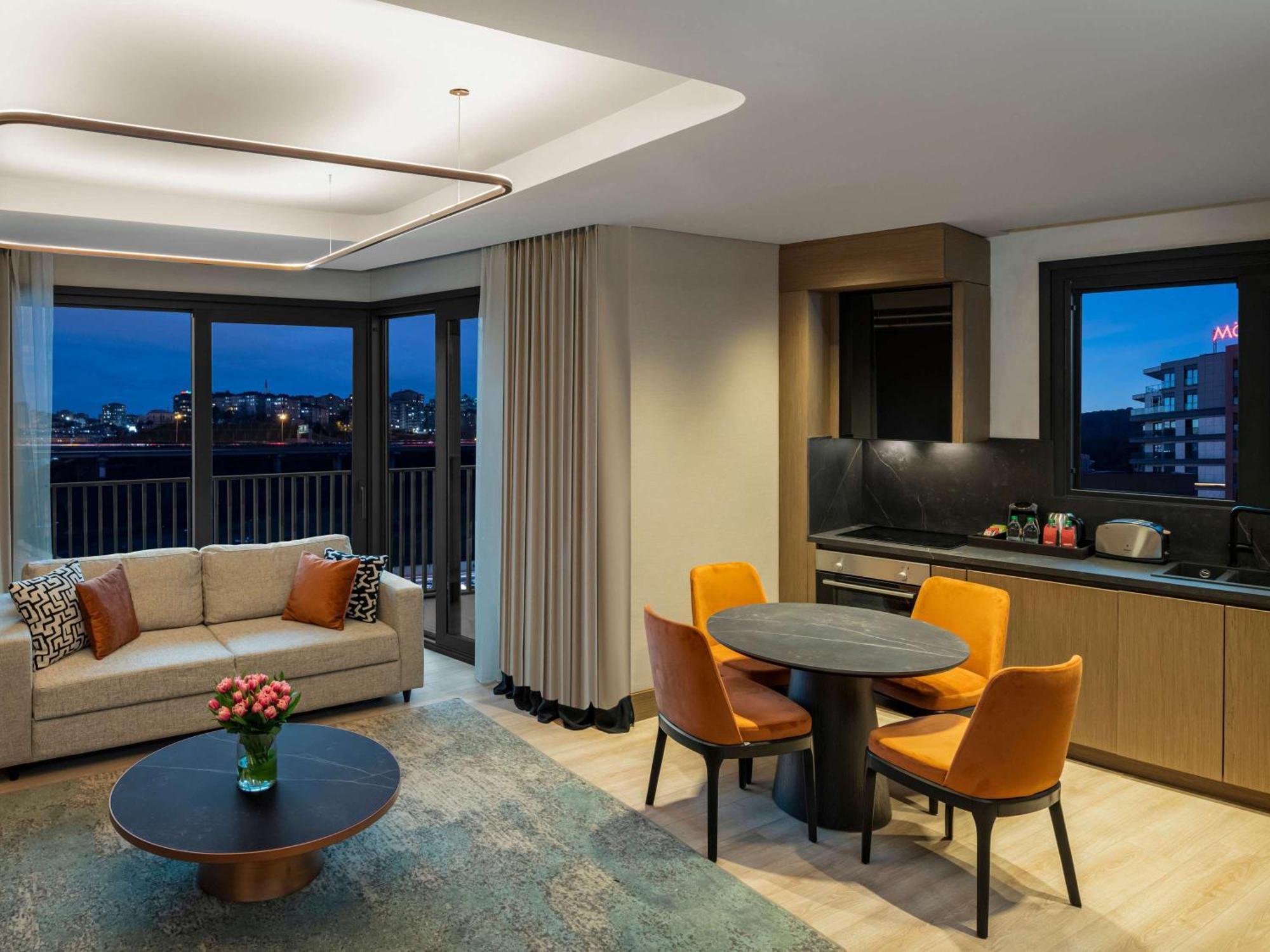 Moevenpick Living Saklivadi *