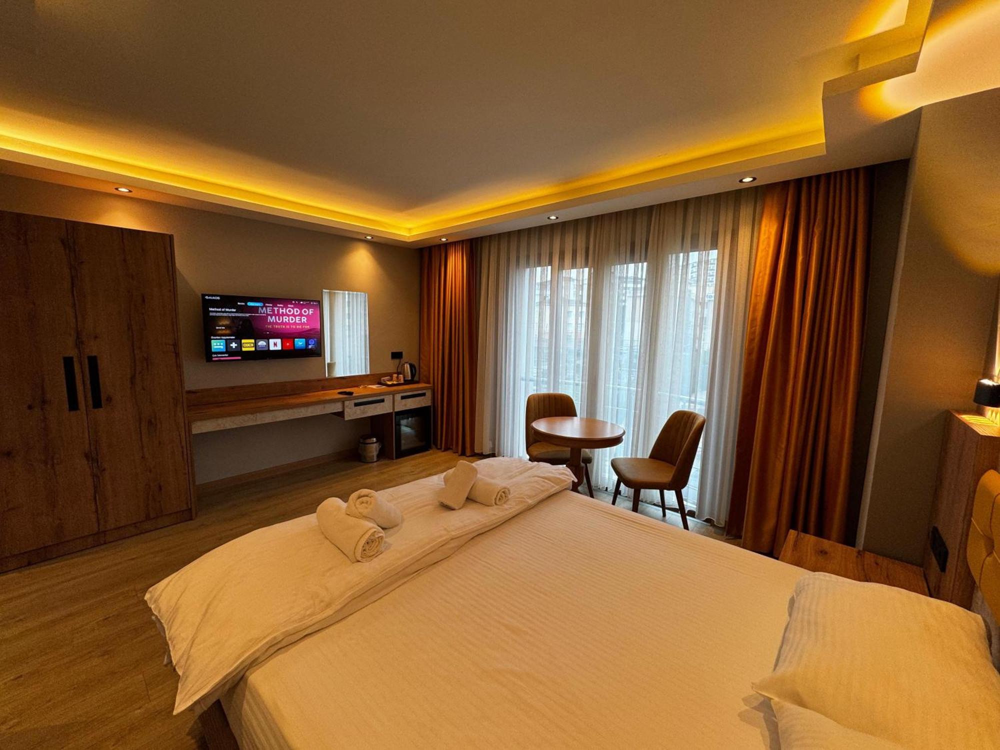 Enjoy Hotel