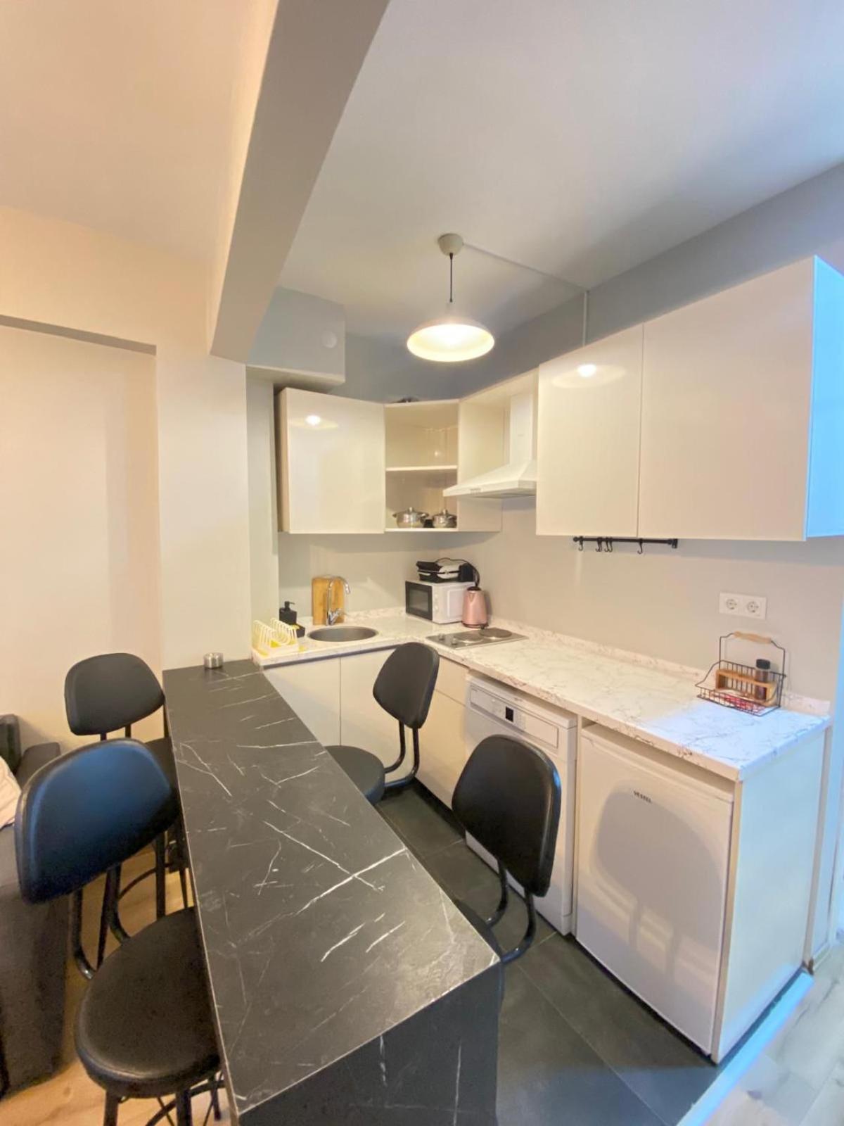 Hotel Casavilla Taksim 3*