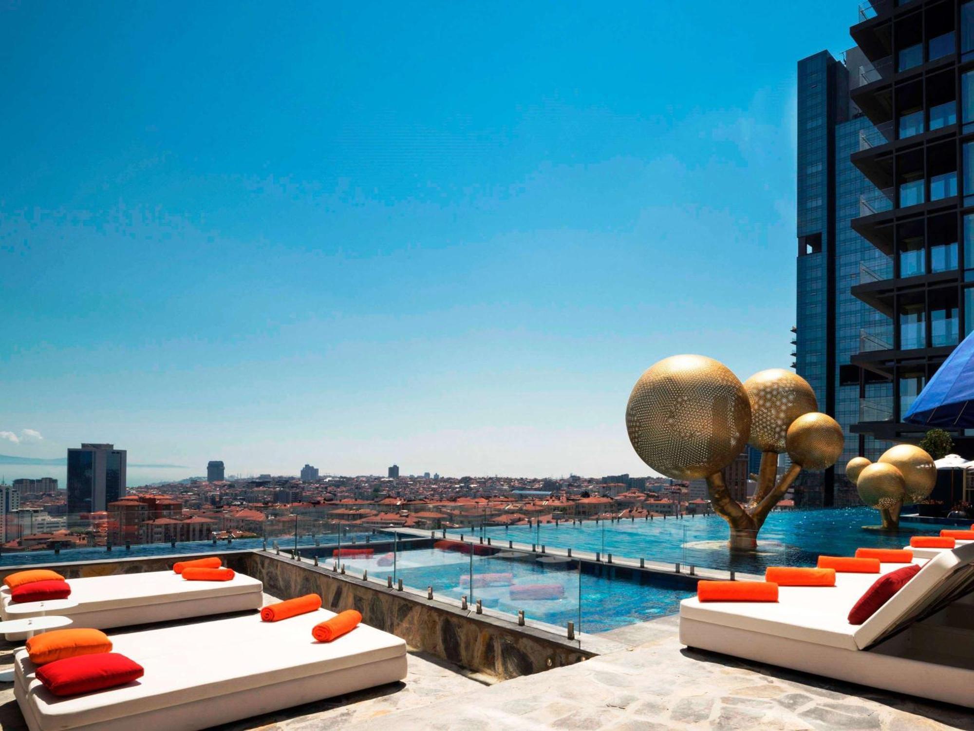 Fairmont Quasar Otel