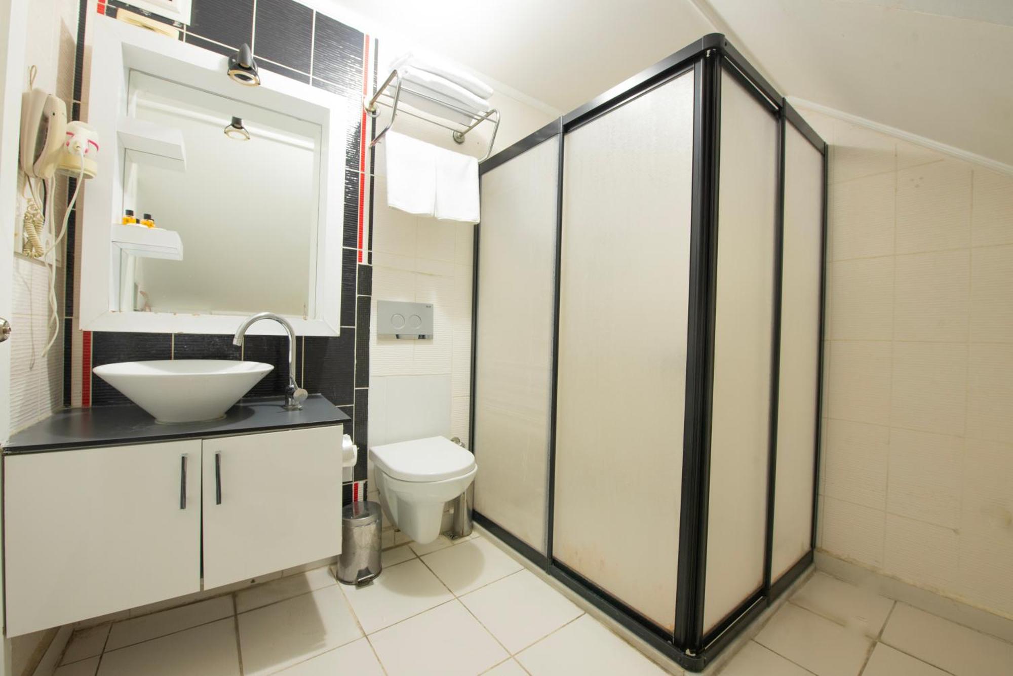 Grand Vatan Hotel 3*