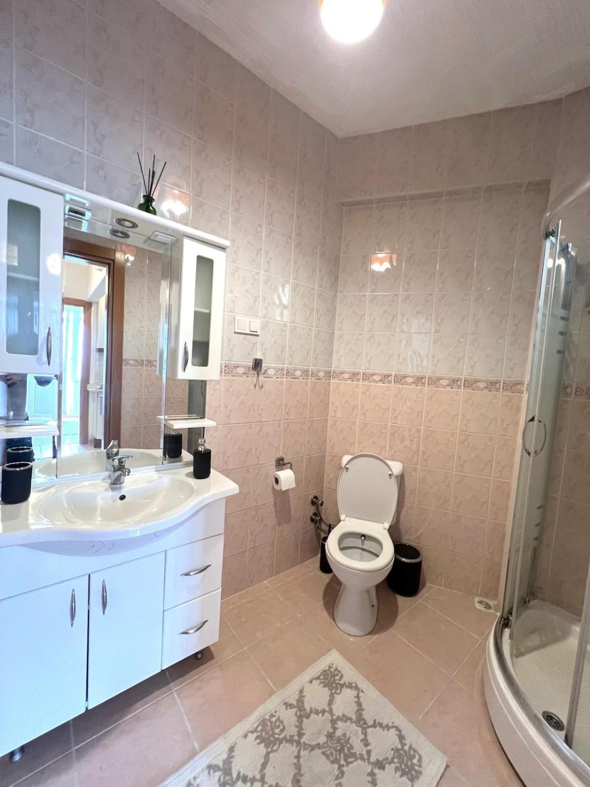 Apartment Modern 2-br Near Yildiz Metro Station *