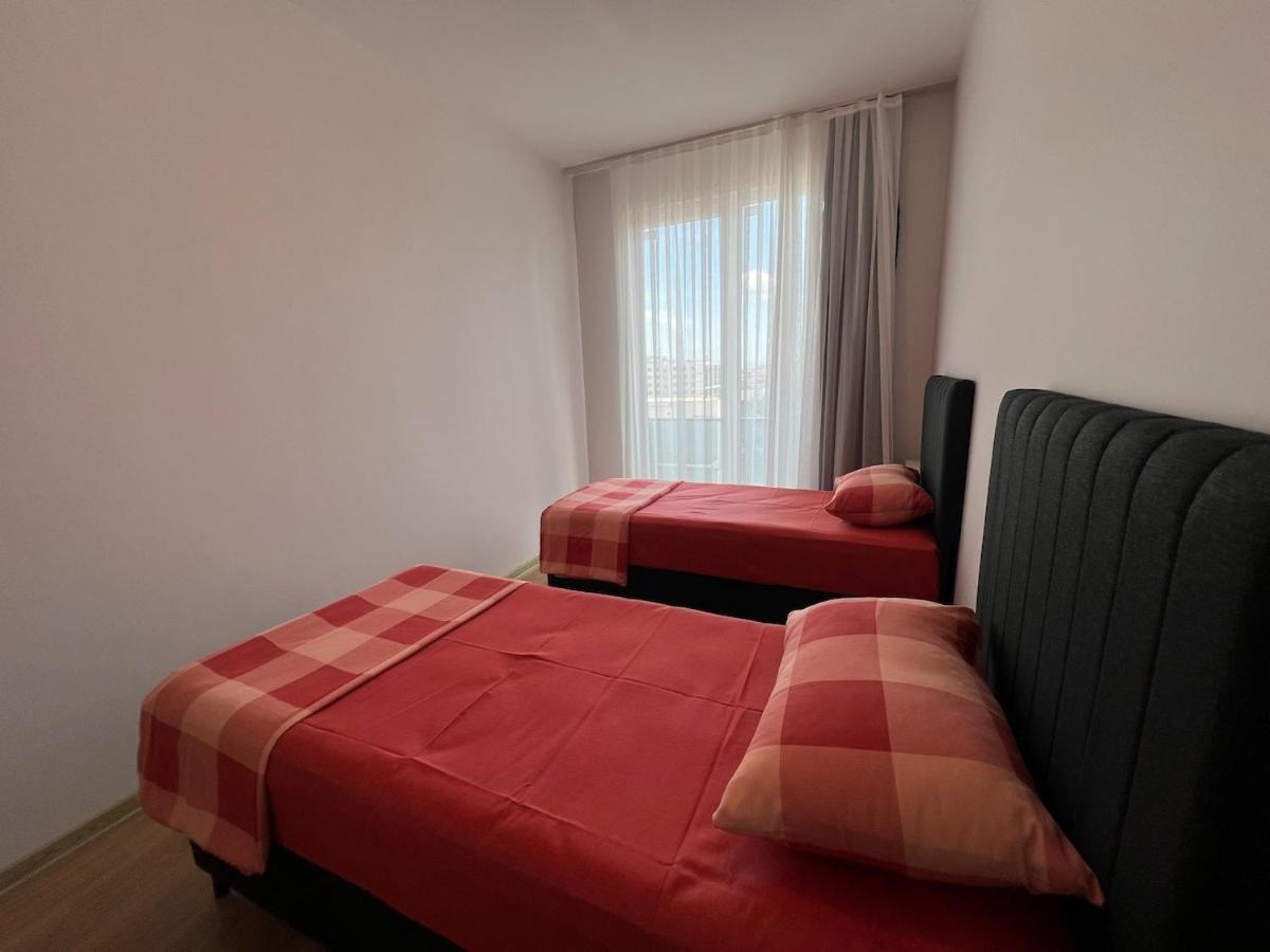 Apartment Luxury Designed Comfortable 2 & 1 Living Free Parking Garaj *