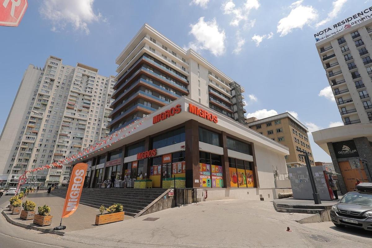 Luxury Designed Comfortable 2 & 1 Living Free Parking Garaj