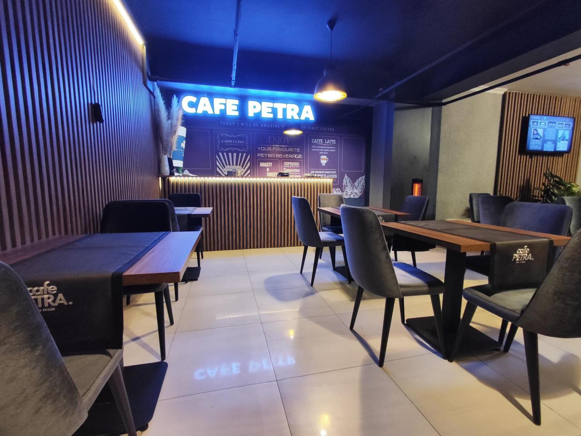 Petra Tuzla Hotel 4*