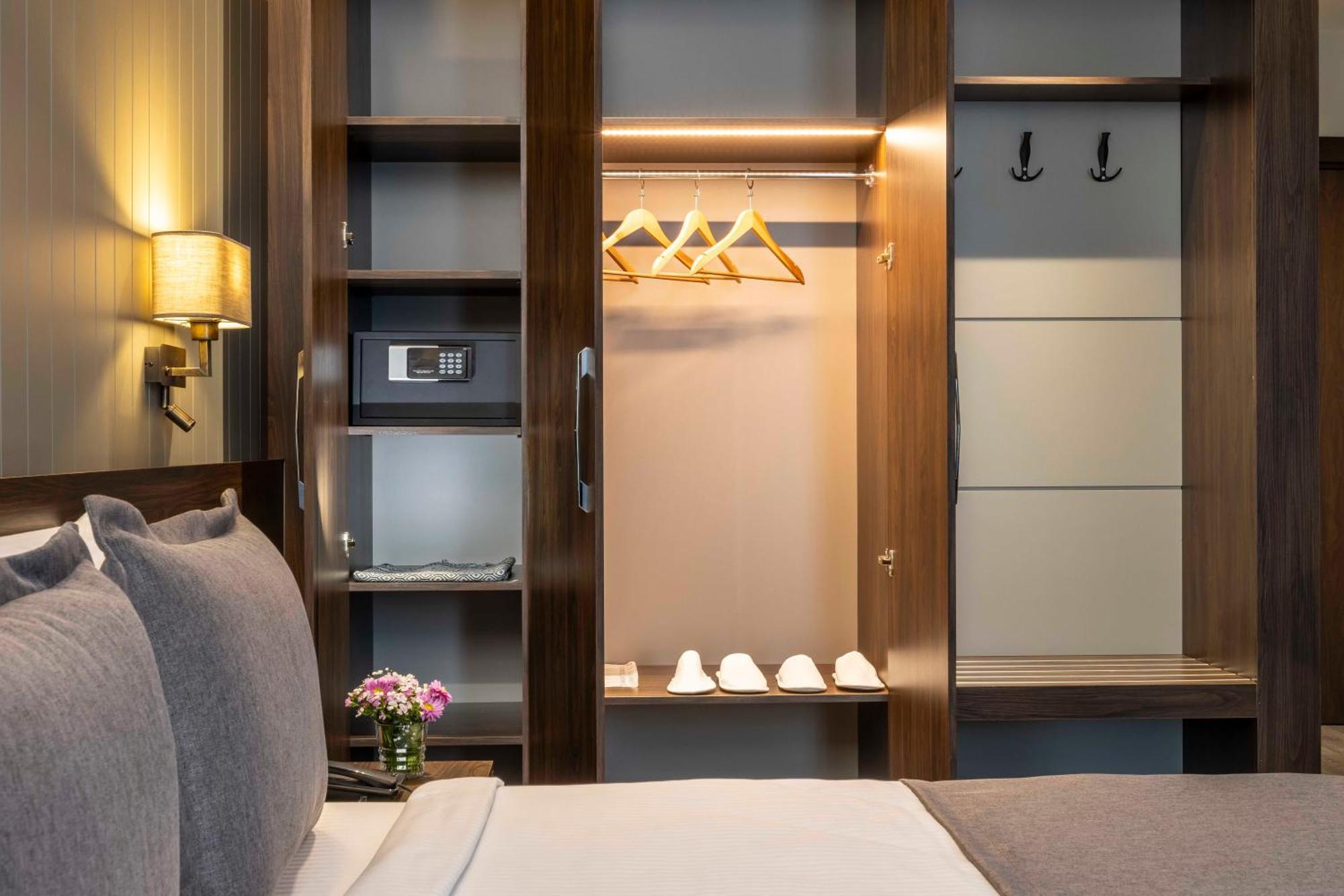 Ezkar Bathonea Art 4* Istanbul