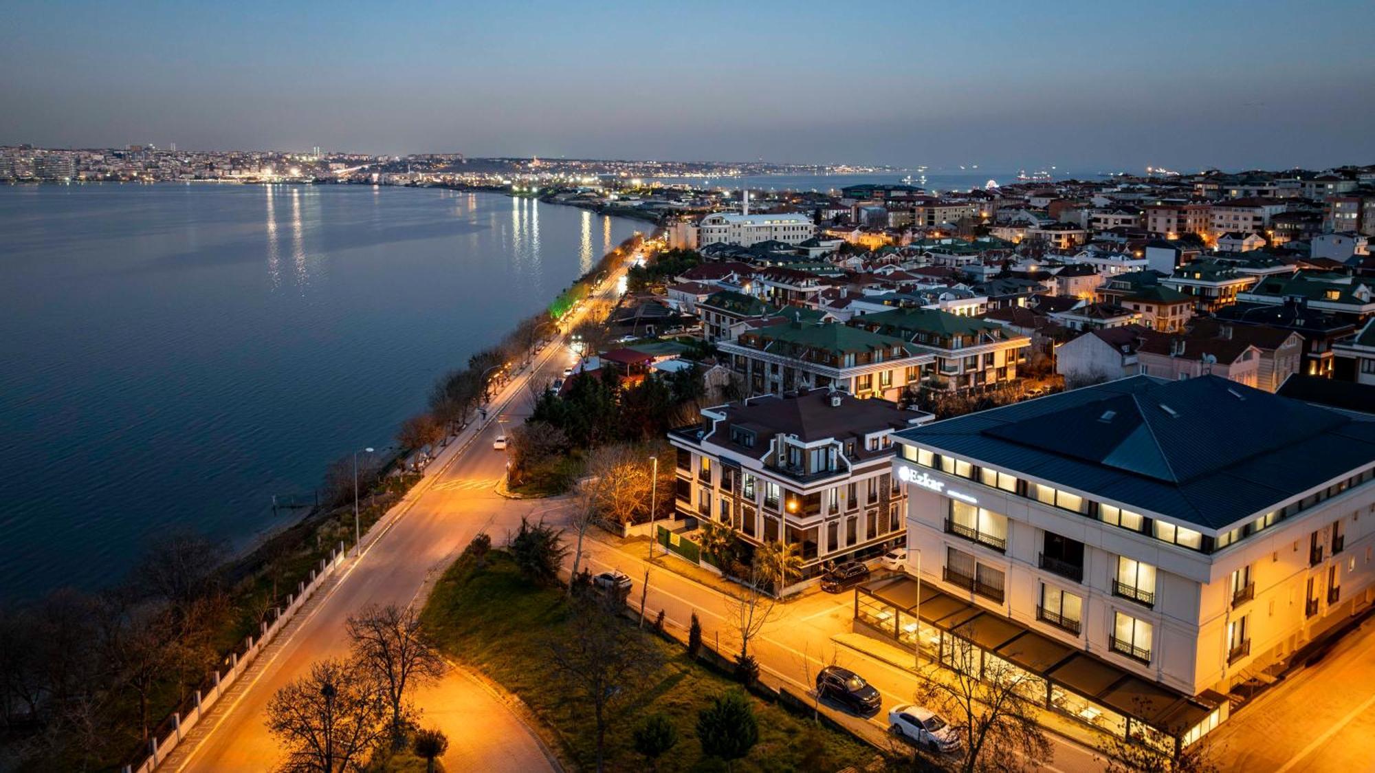 Hotel Ezkar Bathonea Art
