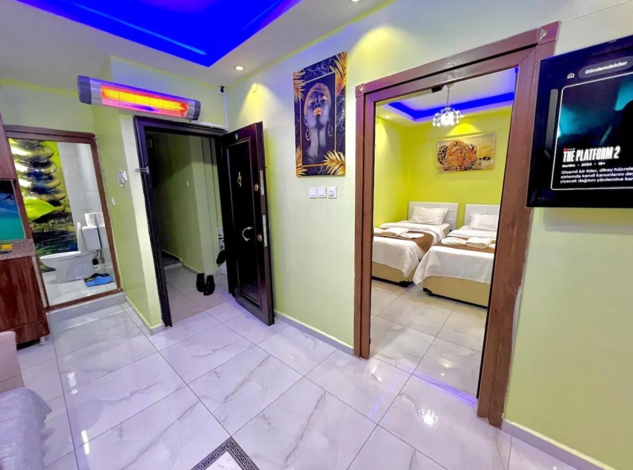 Istanbulun Kral Dairesi Asansoerlue Ve 2 Klimali * Istanbul